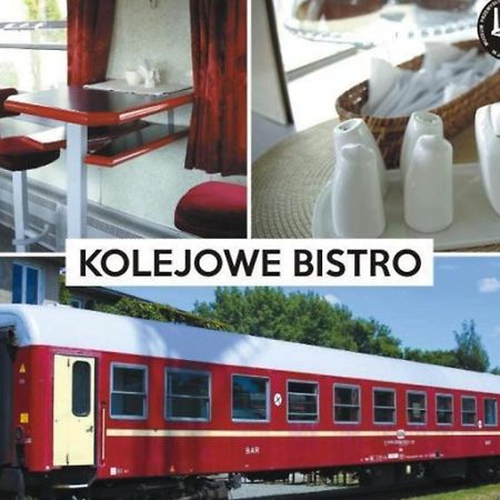 Wagony Sypialne W Muzeum Kolejnictwa Hotell Jaworzyna Slaska Eksteriør bilde